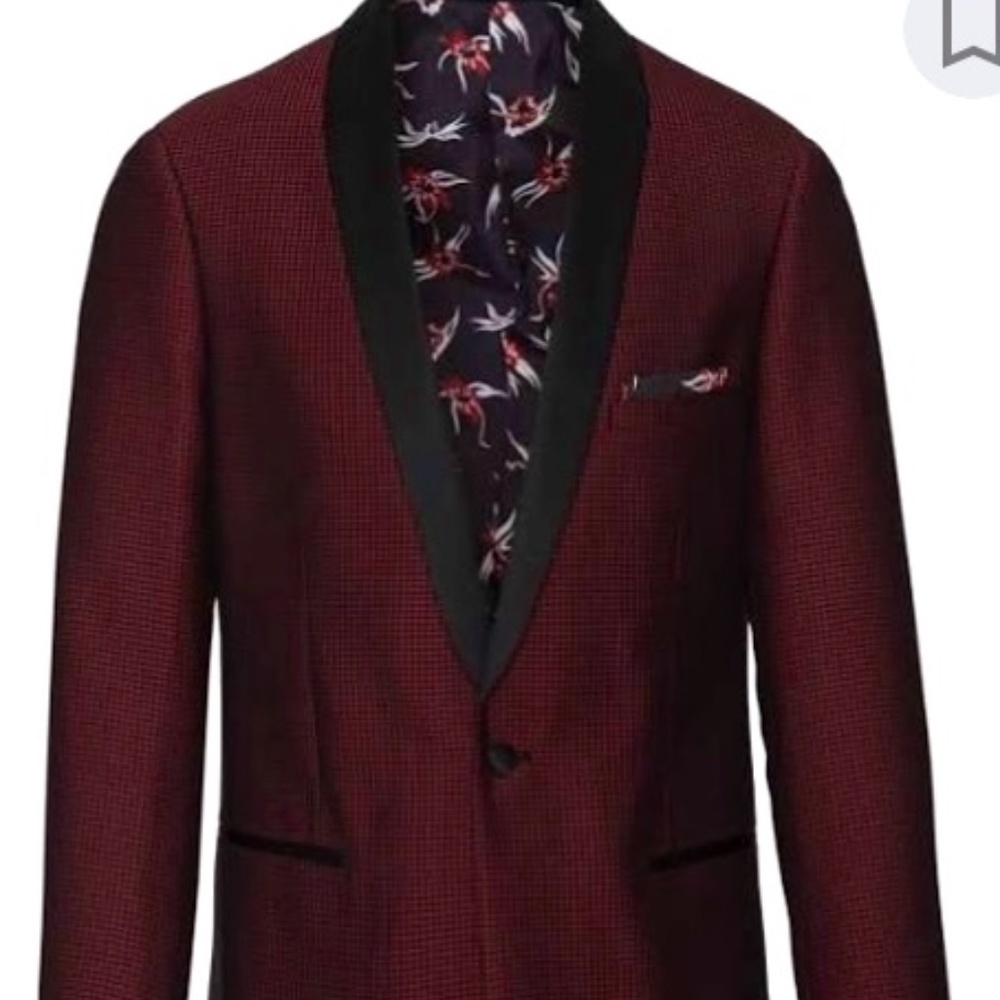 Paisley and Gray Red Houndstooth Tux. 46R 36w